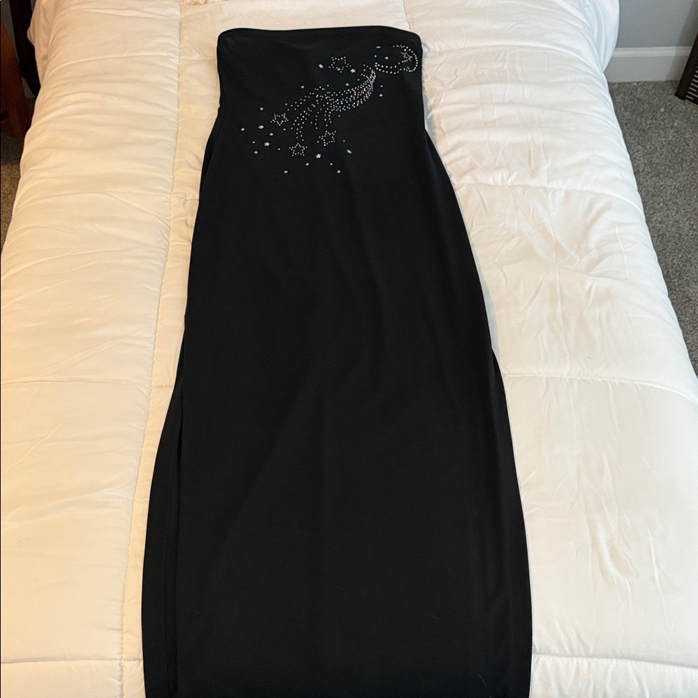 Chic Strapless Black Dress with Embellishments